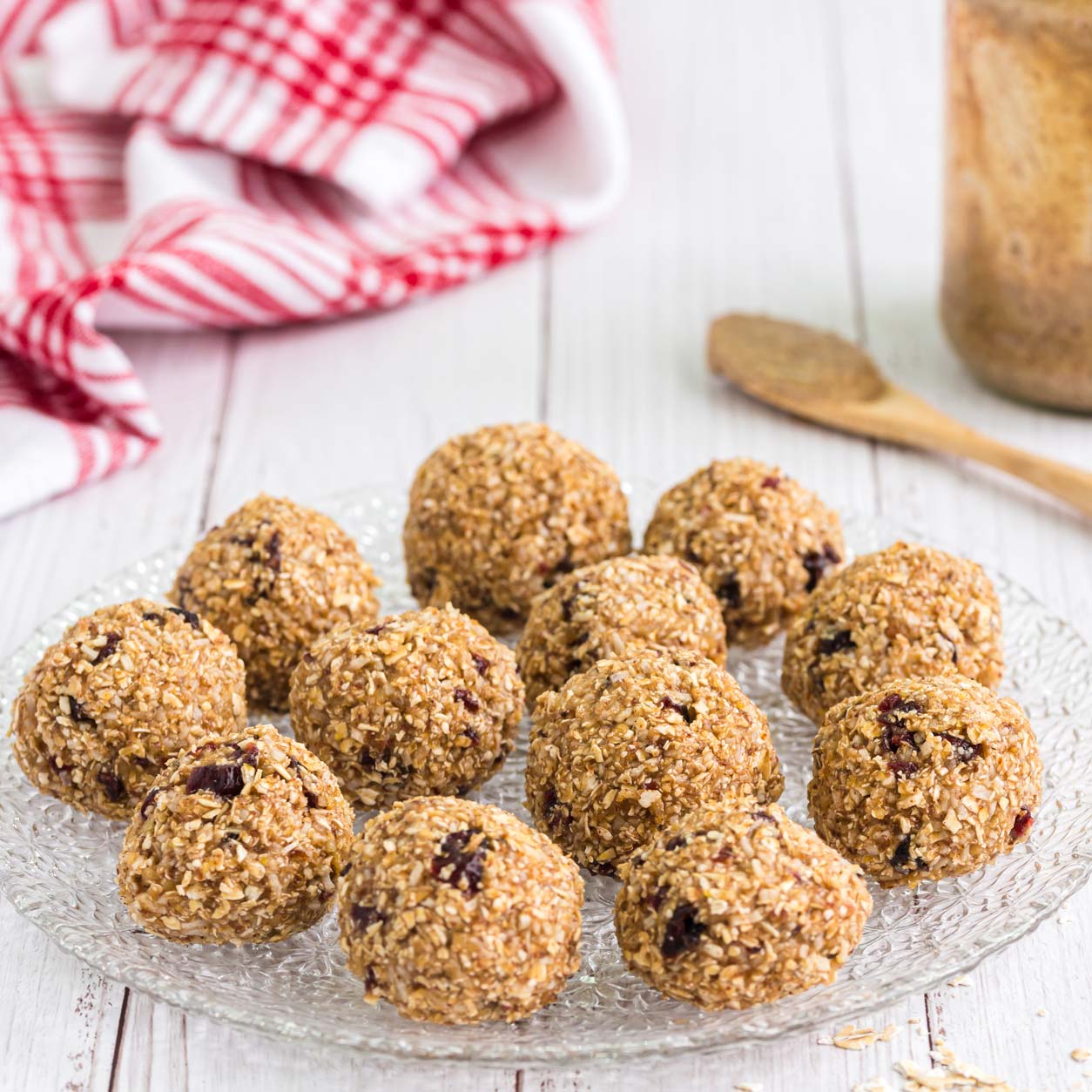 Pantry meals: Oatmeal Almond Butter Balls